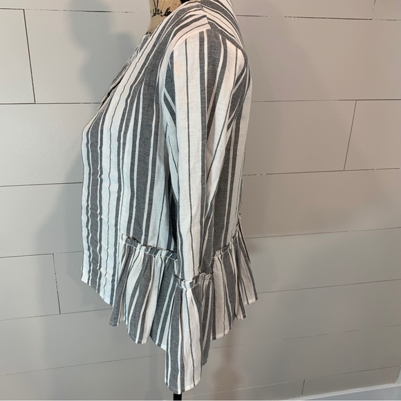 a. moon Gray & White Striped Bell Sleeve Open Front Cotton Blazer Jacket - Picture 3 of 7